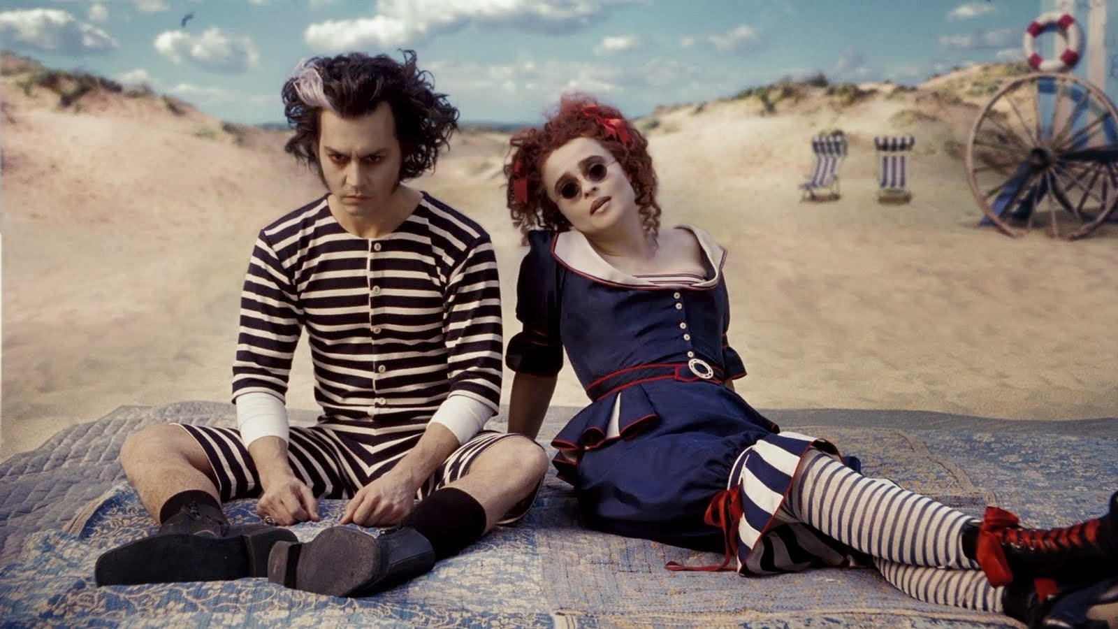 Sweeney Todd (Johnny Depp) and Mrs Lovett (Helena Carter)