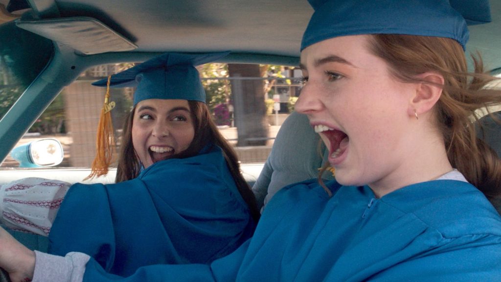 Molly (Beanie Feldstein) and Amy (Kaitlyn Dever)