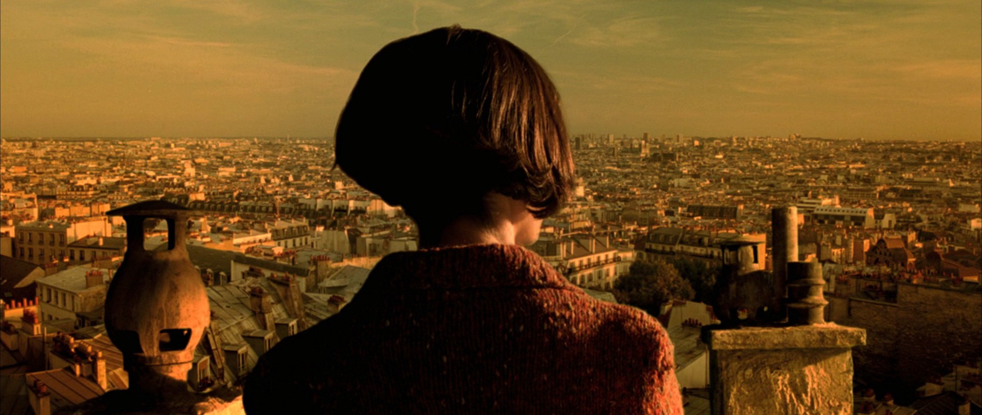 Amelie (Audrey Tautou) overlooks Paris